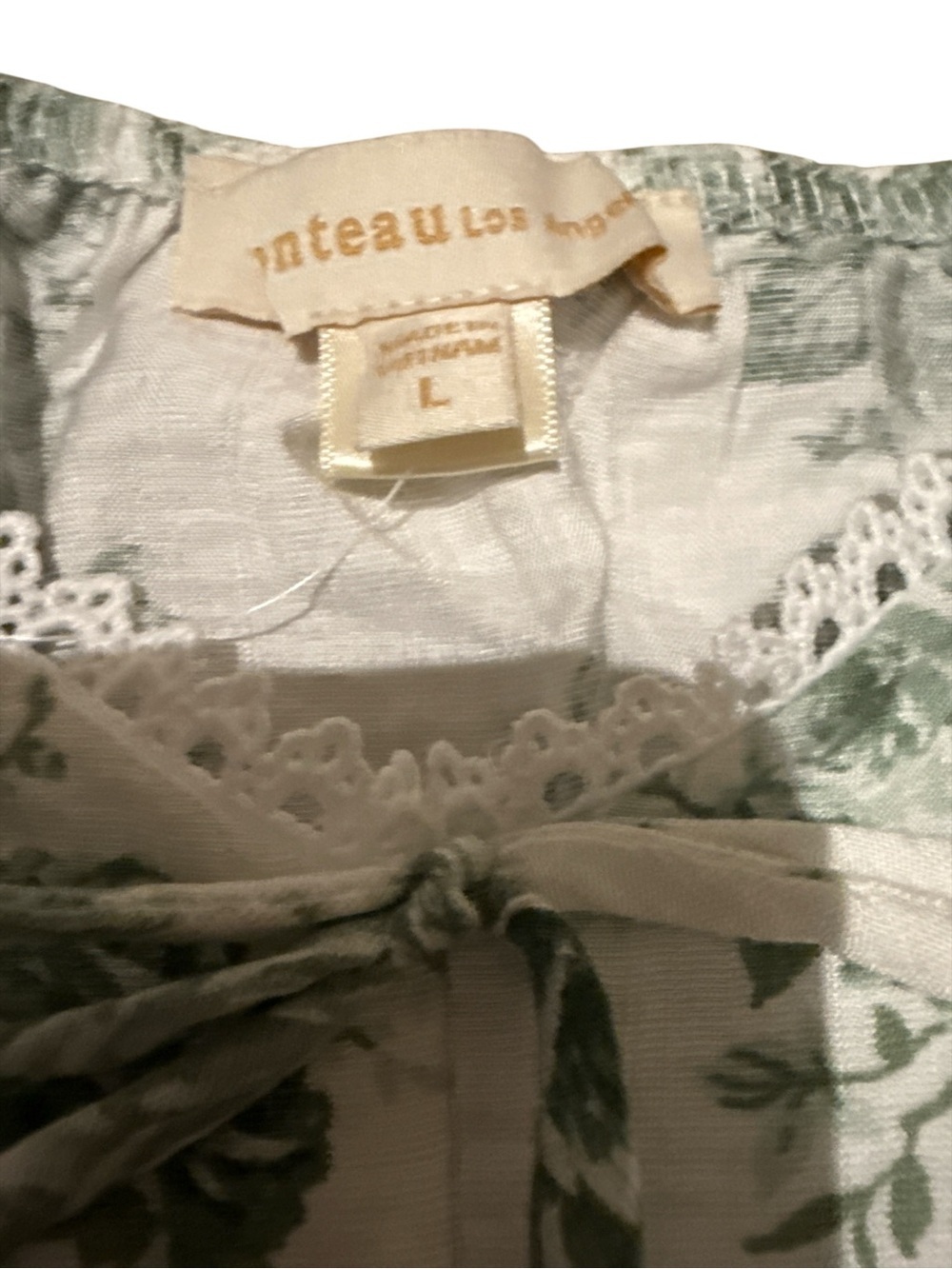 Puff-Sleeve Cropped Top with Green Floral Print - Picture 3 of 5